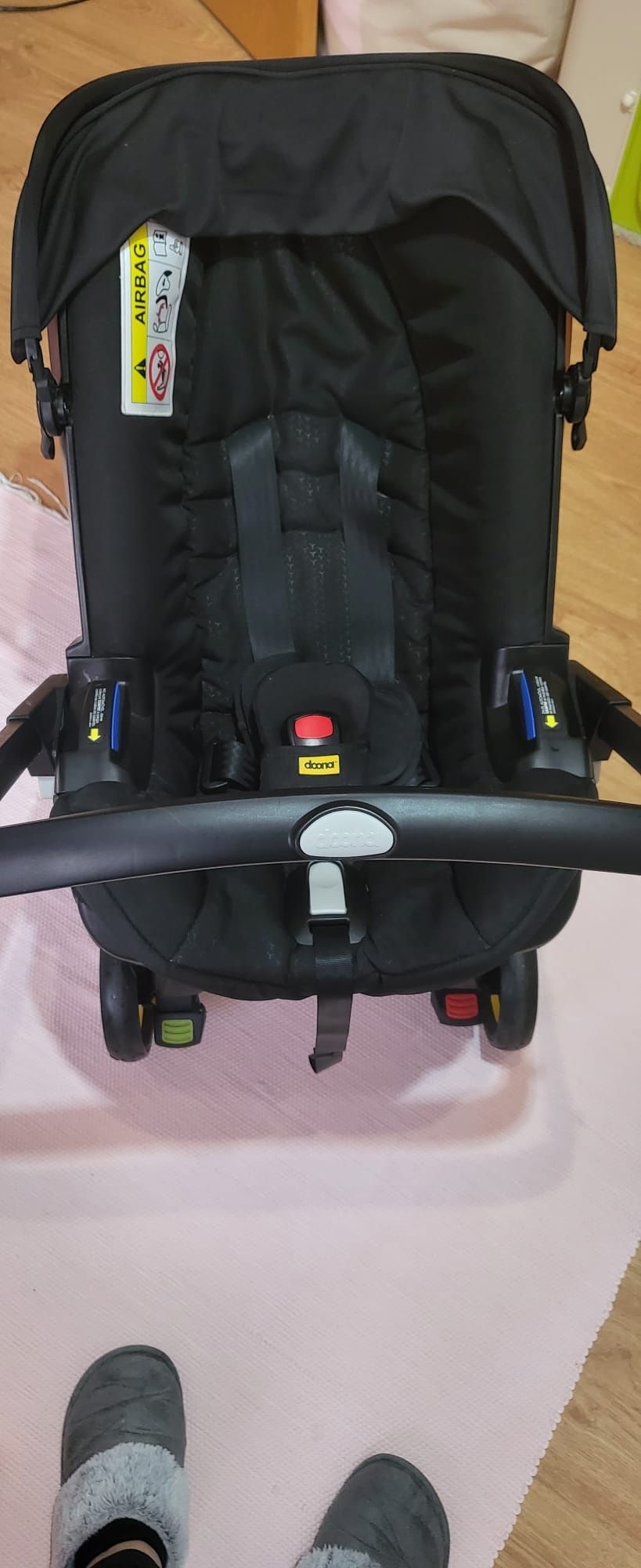 Doona + Nitro Black (Não contém Base Isofix)