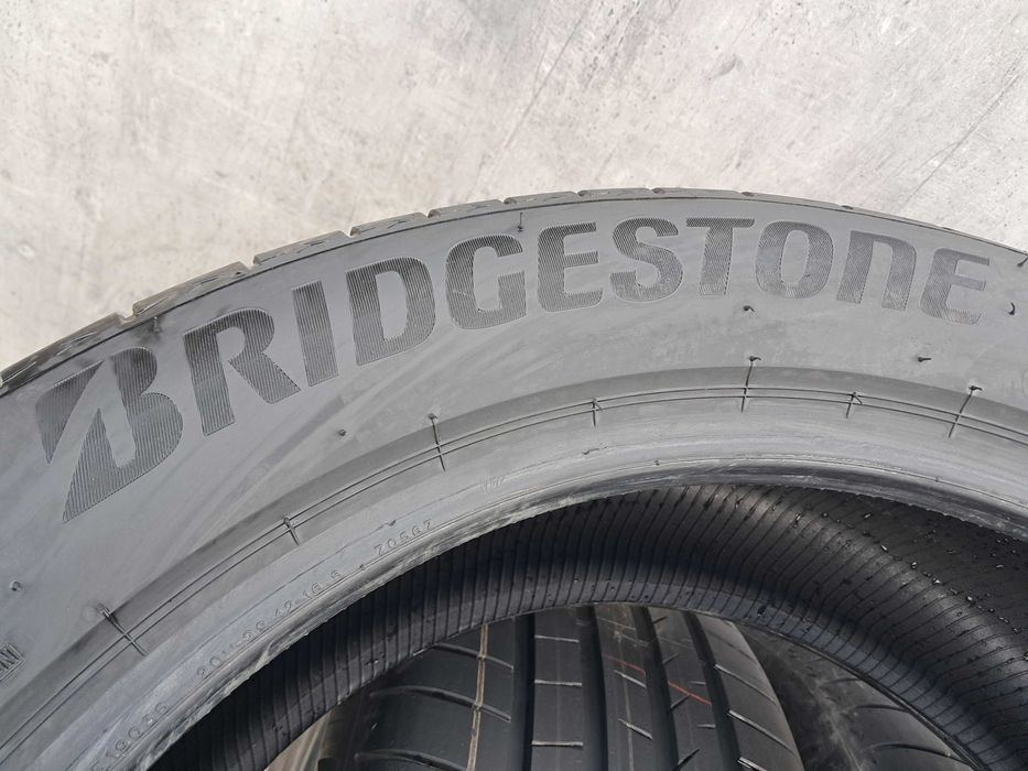 Резина літо ЯК НОВА Bridgestone 255/50 R20 Alenza 001 e-TRON Audi Q7
