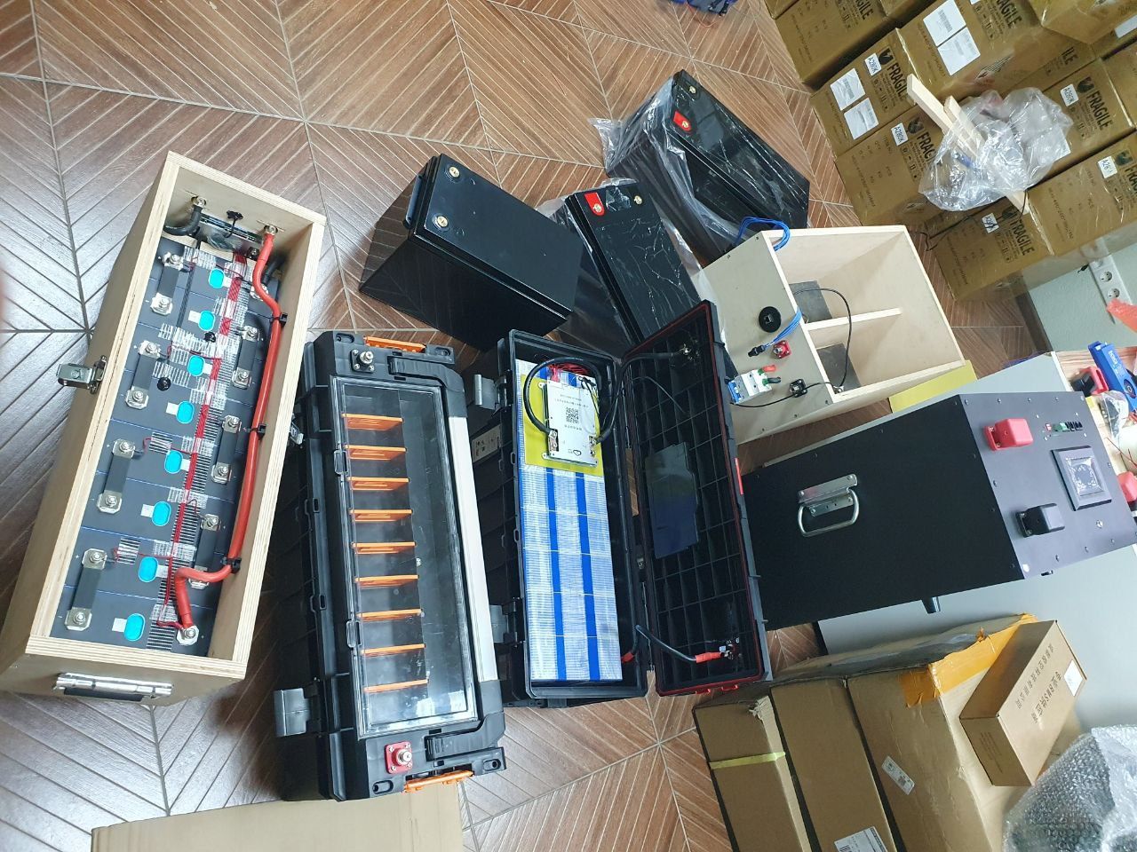 Акумуляторна комірка 150 Aч  LiFePO4, 3.2V 150Ah 100 12 24 ячейка