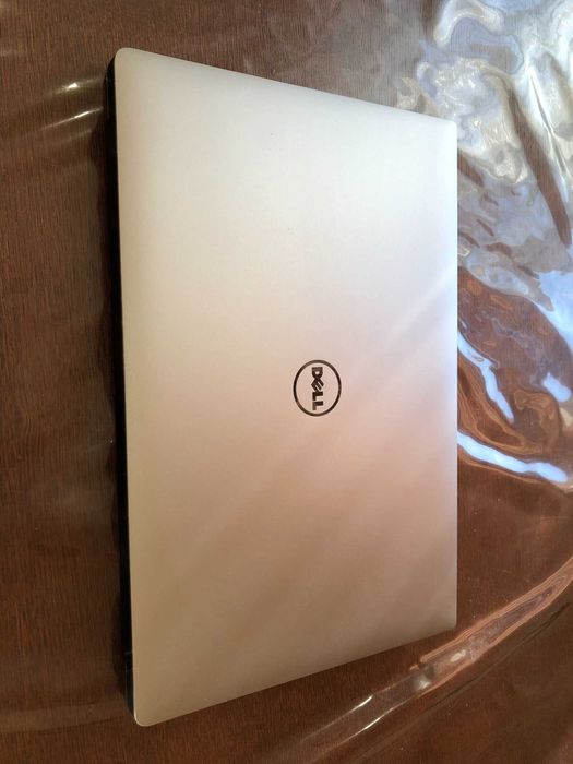 Ноутбук 15" FHD Dell XPS 15 7590 (I7-9750H/16GB/SSD 512/GTX1650 4GB)