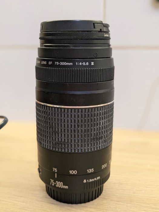 Obiektyw Canon EF 75-300mm f/4-5.6