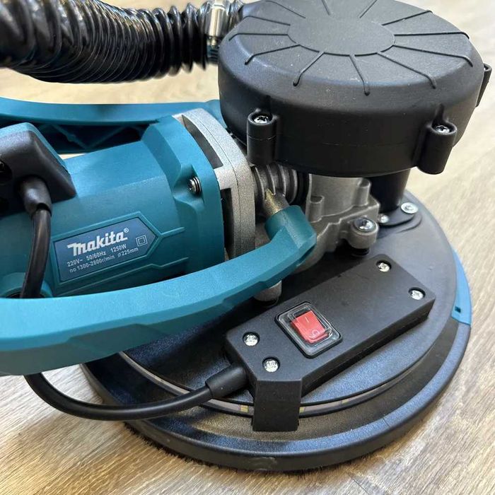 Шліфувальна машина Makita для стін та стель (жираф) / Плавний пуск