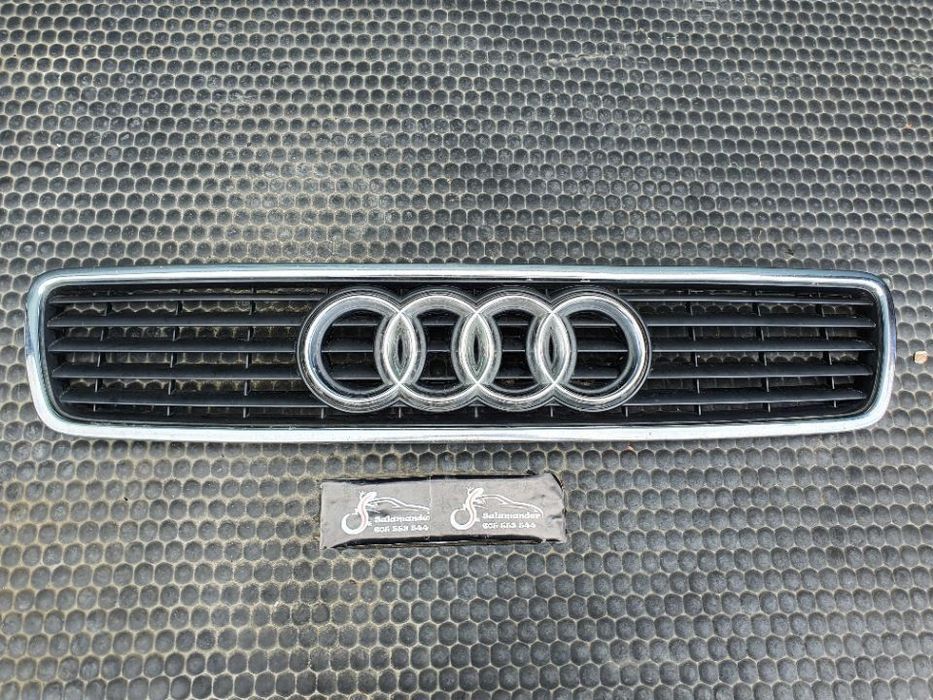 Atrapa Atrapka Gril 8D0853651E 8D0853651J Maski Ramka Chrom Znaczek AUDI A4 B5