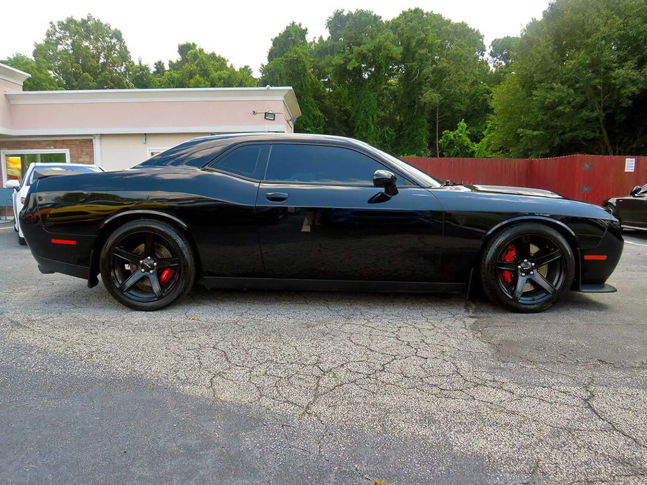 Dodge Challenger SRT Hellcat      2017