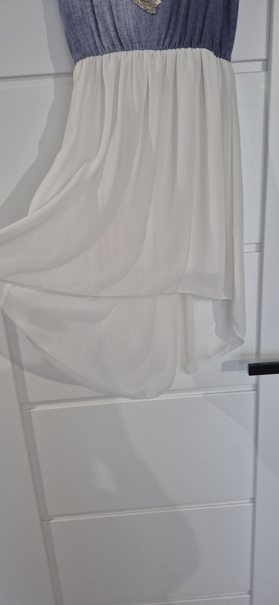 Sukienka asymetryczna, z cekinami 134cm