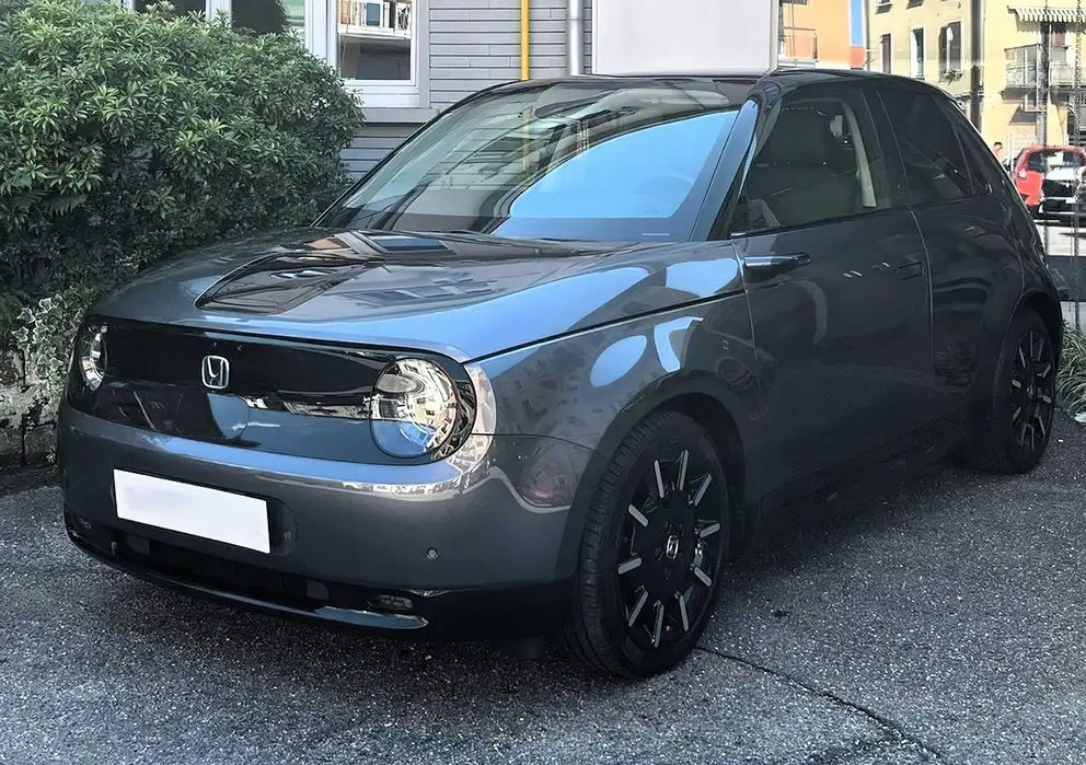Honda e      2022