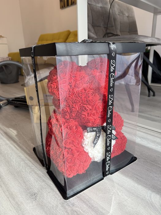 Czerwony mis z róż 40cm