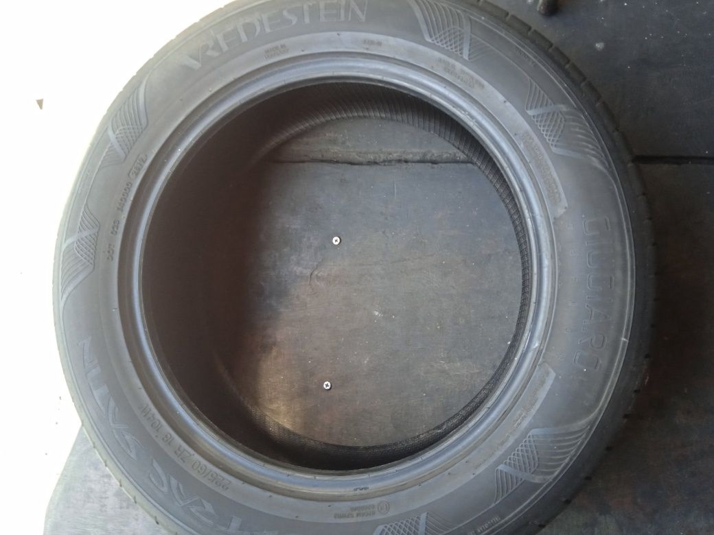 Одно распаровка 225.60.18 Vredestein Giugiaro,19p, Hungary 6.8mm.