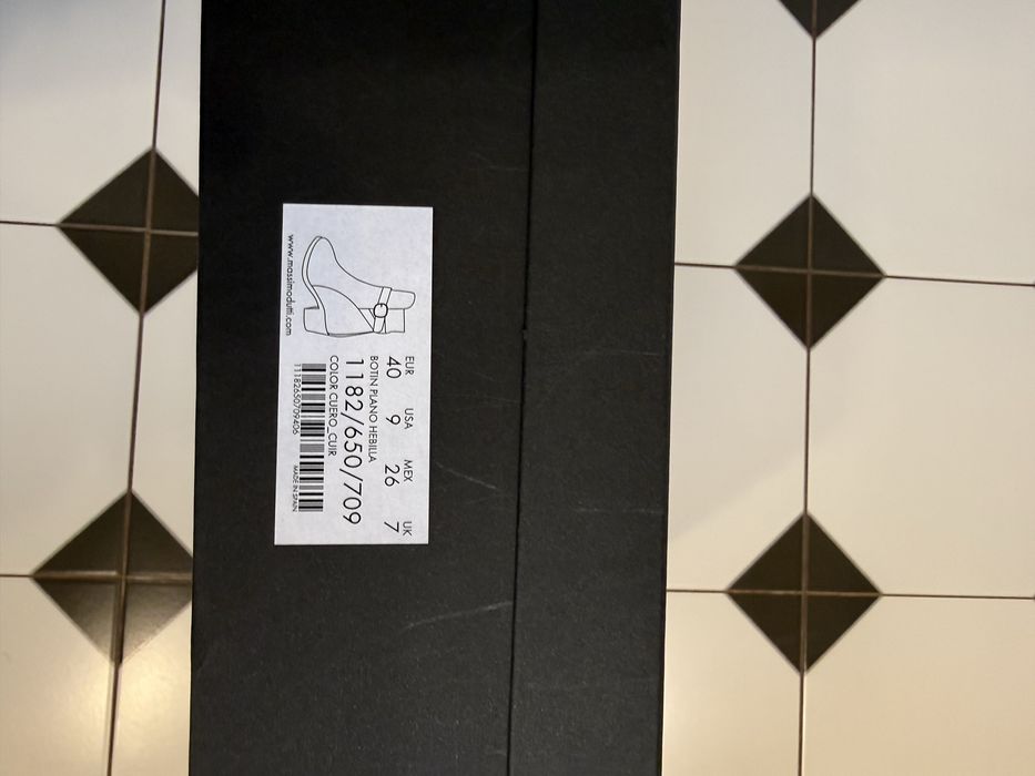 Чоботи. Жіночі. Massimo Dutti. Розмір 40.