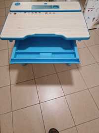 Regulowane biurko z krzesełkiem FunDesk dla dziecka