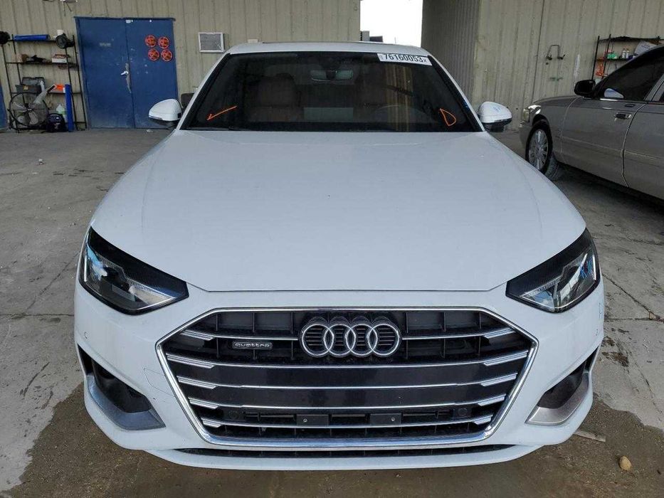 Audi A4 B9 8W Рестайл бампер передній в зборі оригінал s-line запчасти