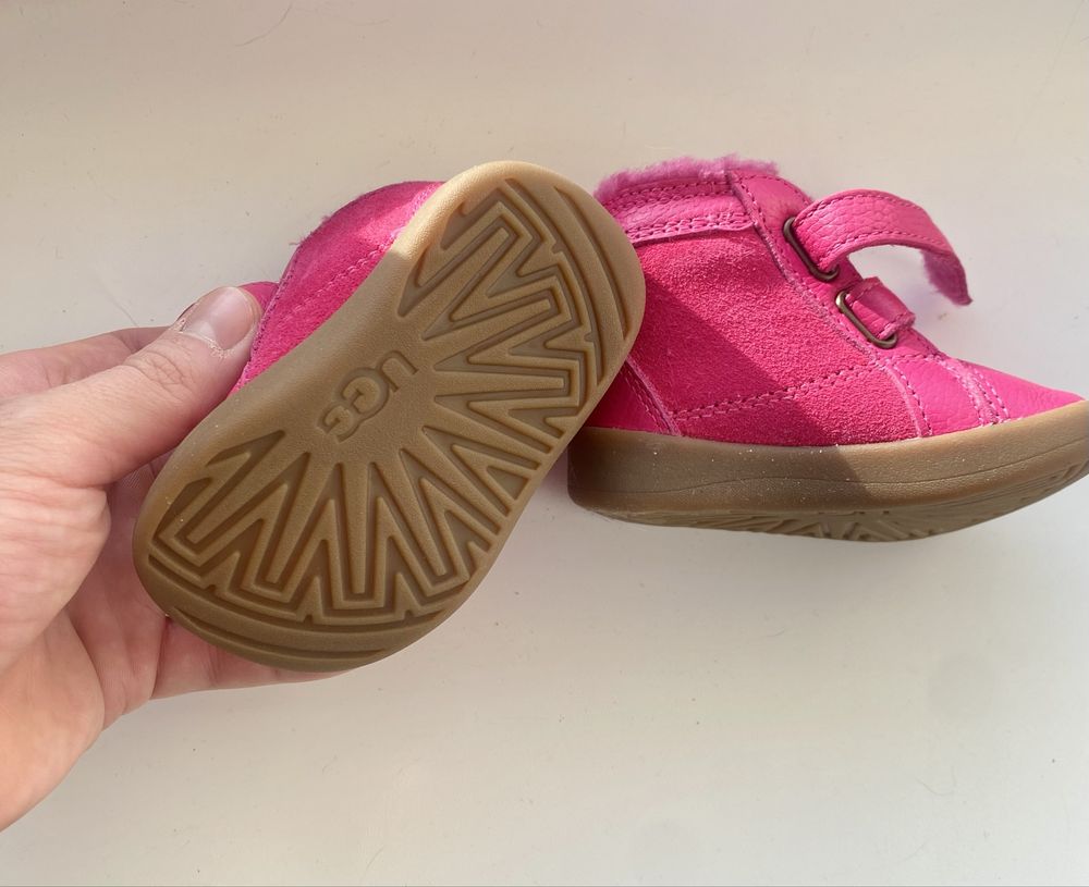Buty dla dziewczynki UGG Baby RENNON II Roz. EU 18