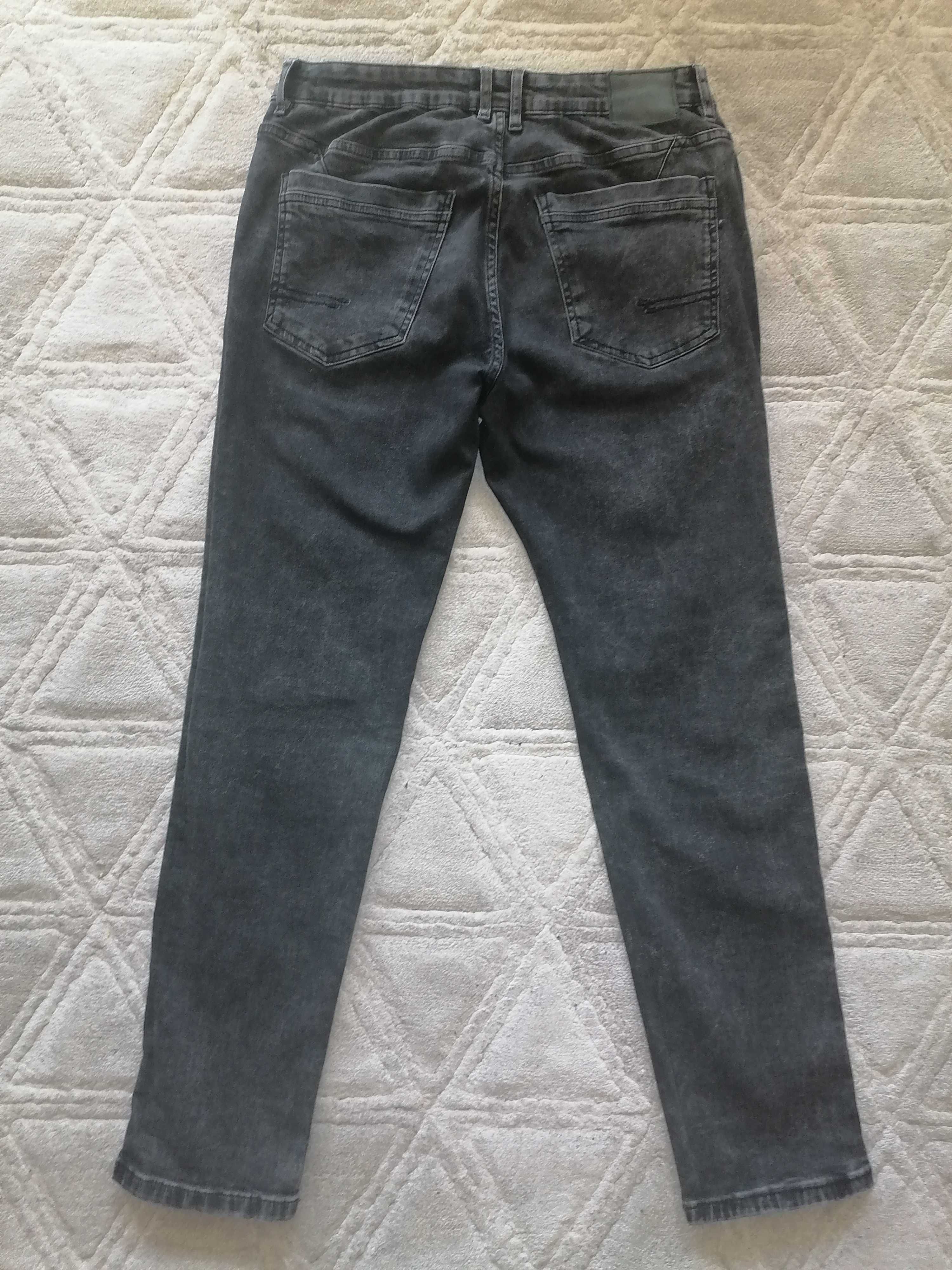 RESERVED - Jeansy 32/32 długie spodnie jeansowe