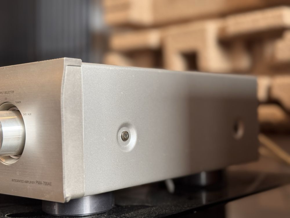 Wzmacniacz stereo Denon PMA-700ae