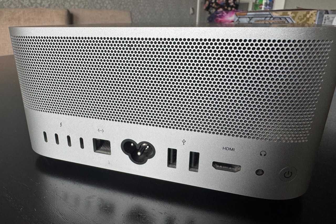 Mac Studio M1 Max 10CPU/24GPU/32GB/512GB