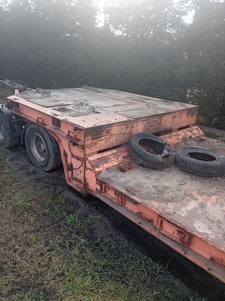 Przyczepa niskopodwoziowa dmc 50T zarejestrowana
