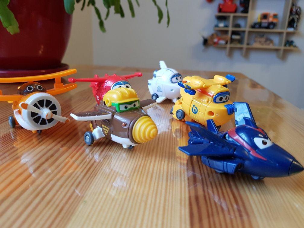 Super Wings figurki