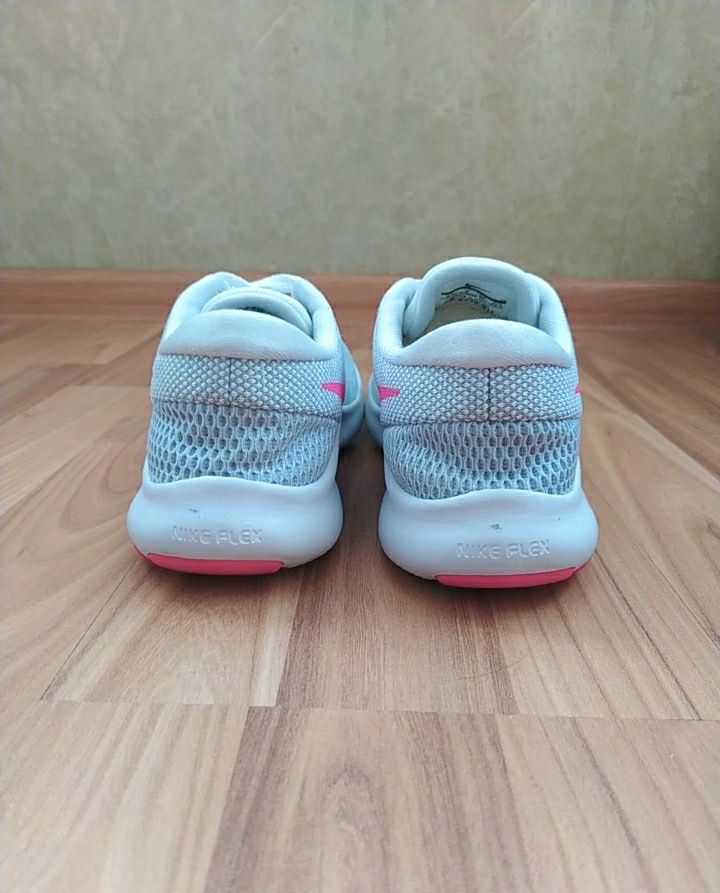 Повітряні кросівки  Nike FLEX 40,р