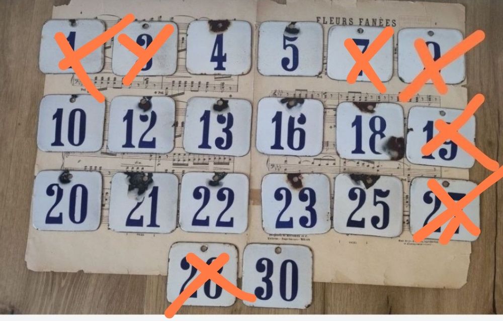 Números Esmaltados Antigos