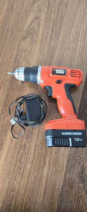 Máquina  aparafusadora Black&Decker