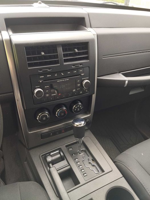 Jeep Liberty 4x4 3,7 V6 2011 Cherokee Jeep Cherokee