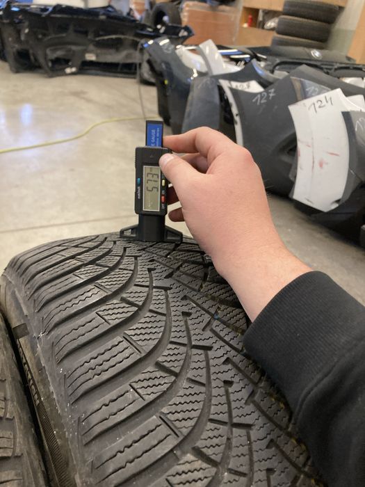 4x 205/55 r16 continental ultragrip 9