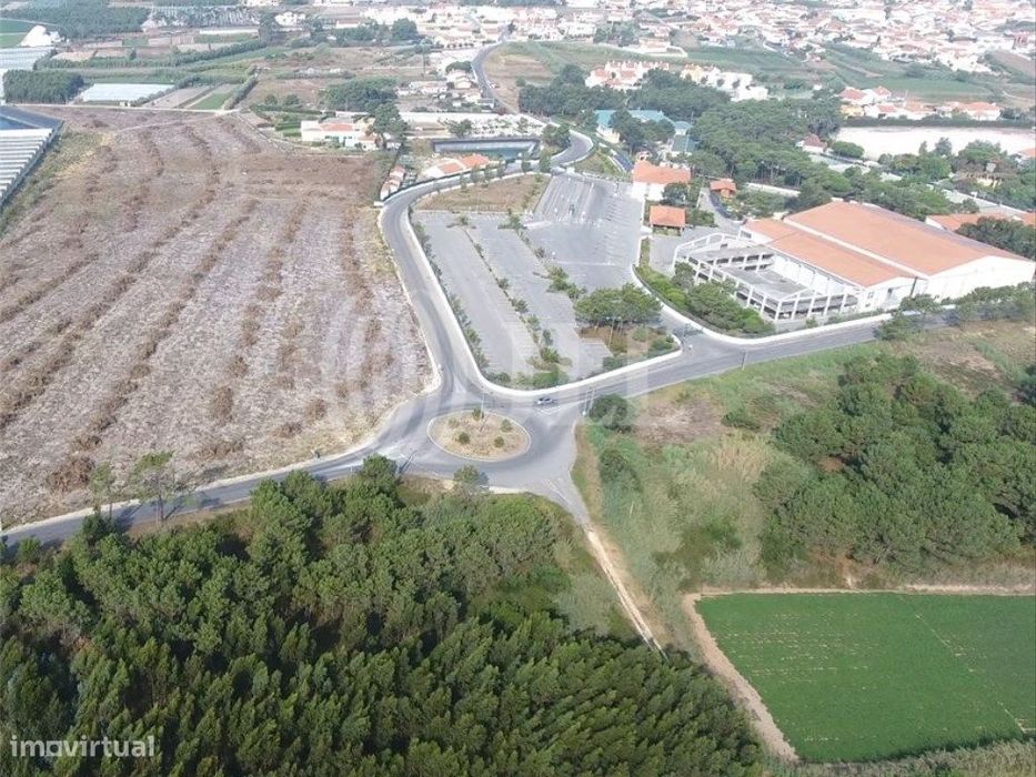 Terreno com projeto aprovado em Torres Vedras, Lisboa