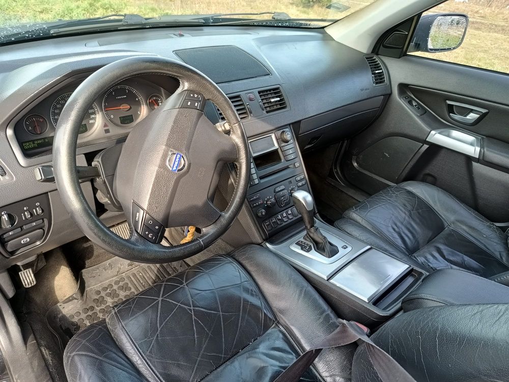 Volvo XC90, czarne, automat