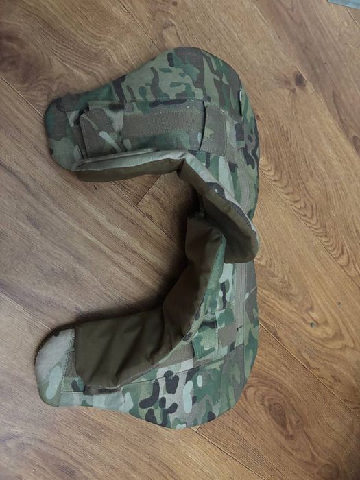 Захист плечей горжет