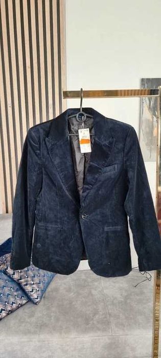 Marynarka comfort fit zamszowa Reserved r.S/36
