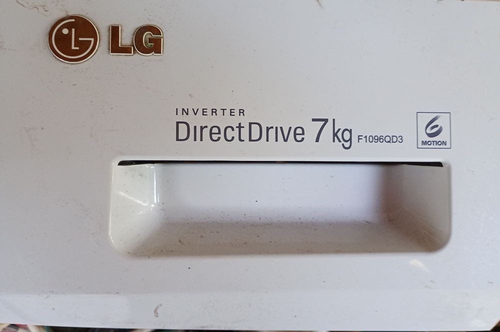 Пральна машинка LG F1096QD3 на запчастини