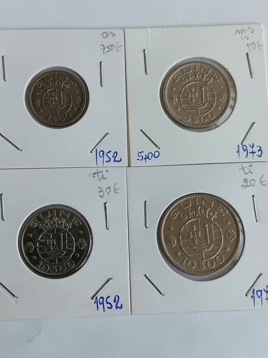 Moedas da Guiné  diversas.