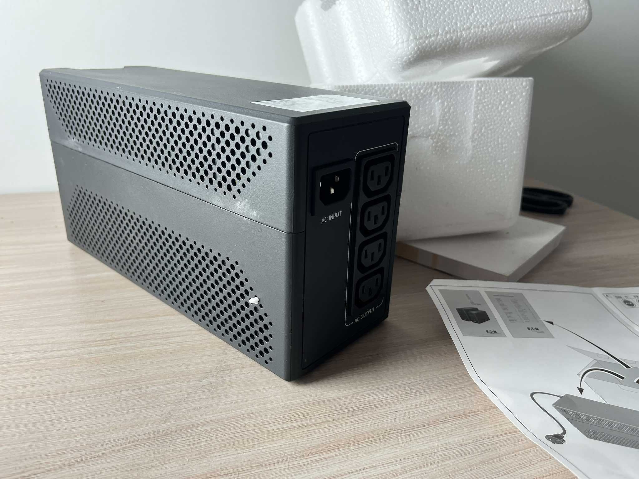 Zasilacz BEZ PRZEPIĘĆ dla bezpieczeństwa - Eaton UPS 5E Gen2 900VA