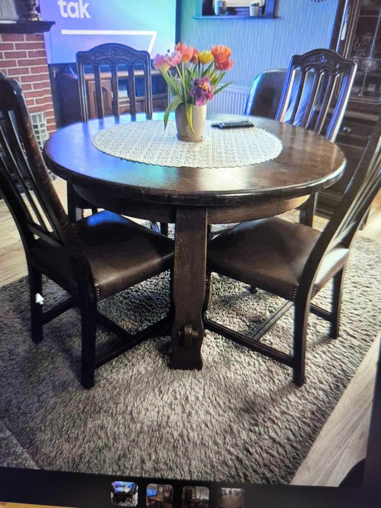 Sprzedam masywny dębowy stół bez krzeseł