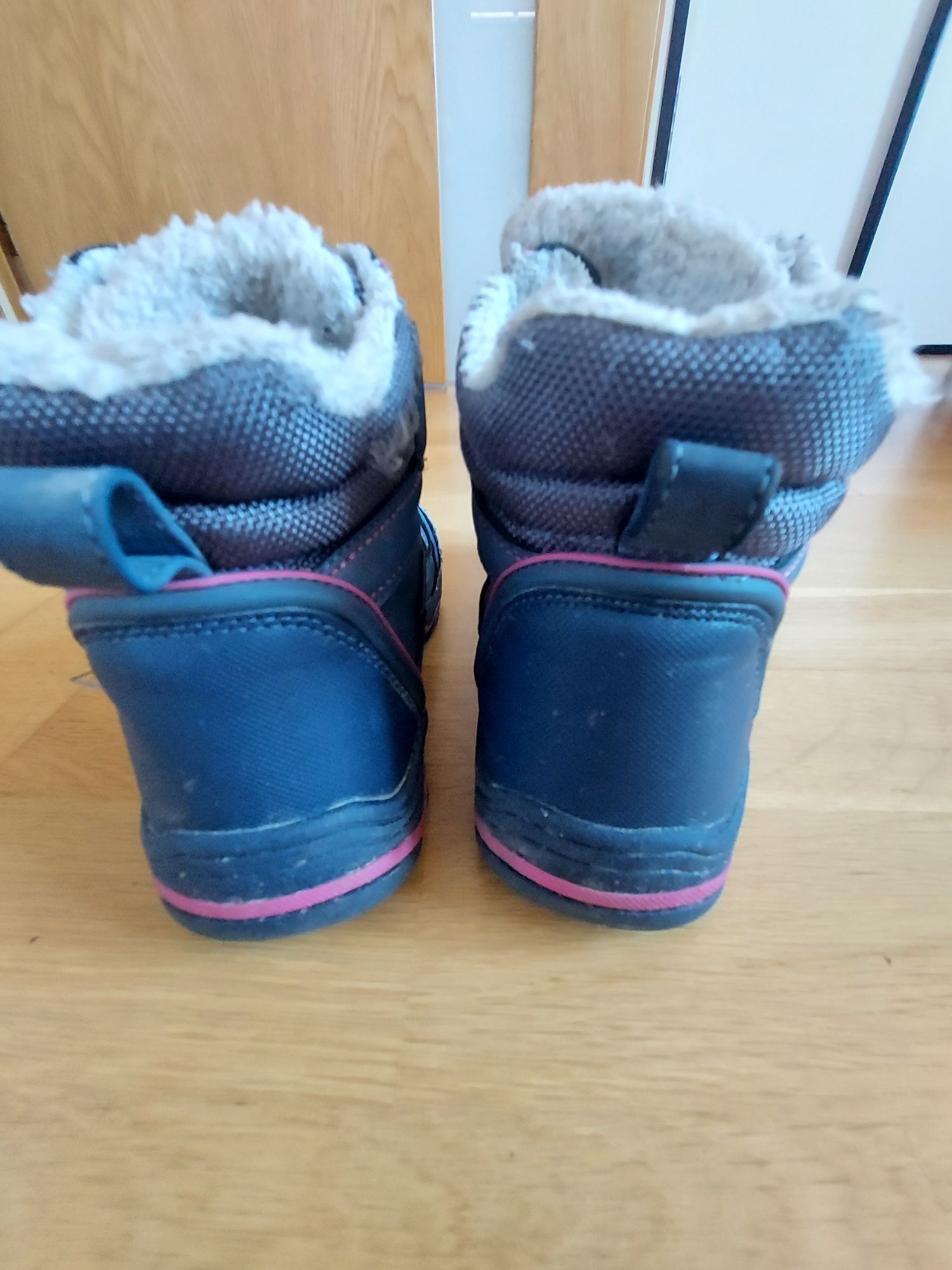 Buty zimowe, ocieplane, Smyk, r. 31