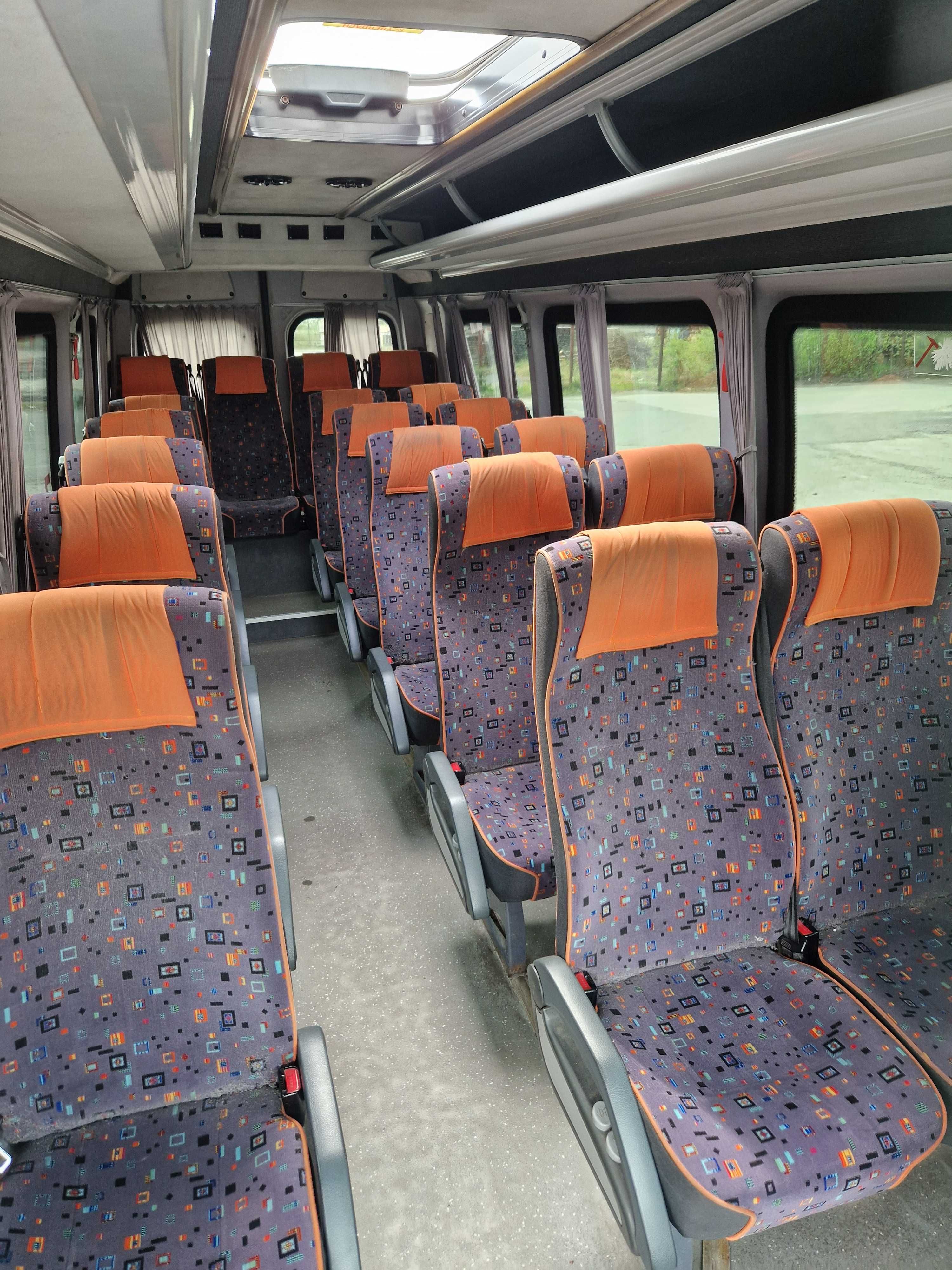 Autobus Mercedes Sprinter 519