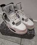 jordan 4 retro Size 38