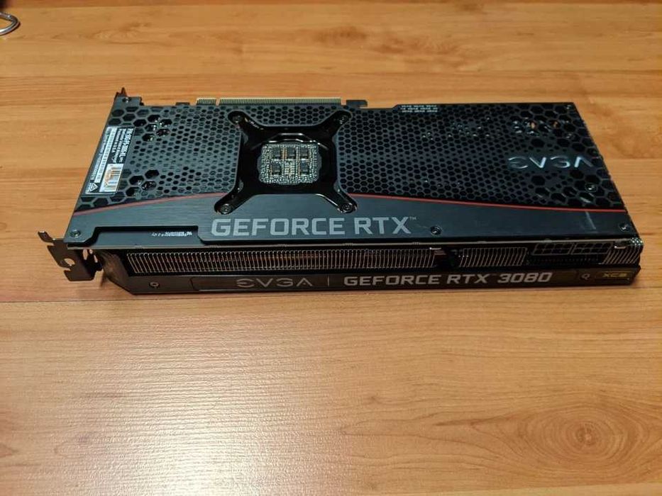NVIDIA GeForce RTX 3080 10GB — флагманська відеокарта для 4K-геймінгу