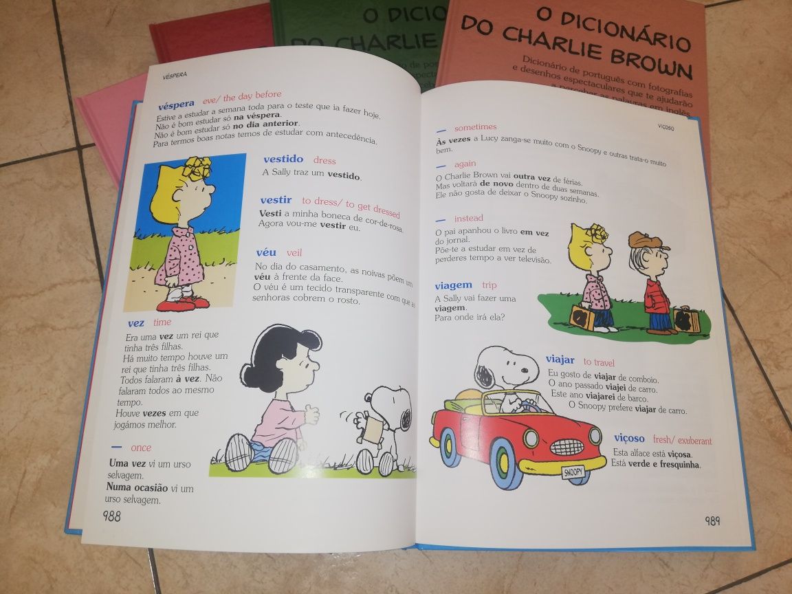 Coleção completa dicionário português/inglês de Charlie Brown 16 volum