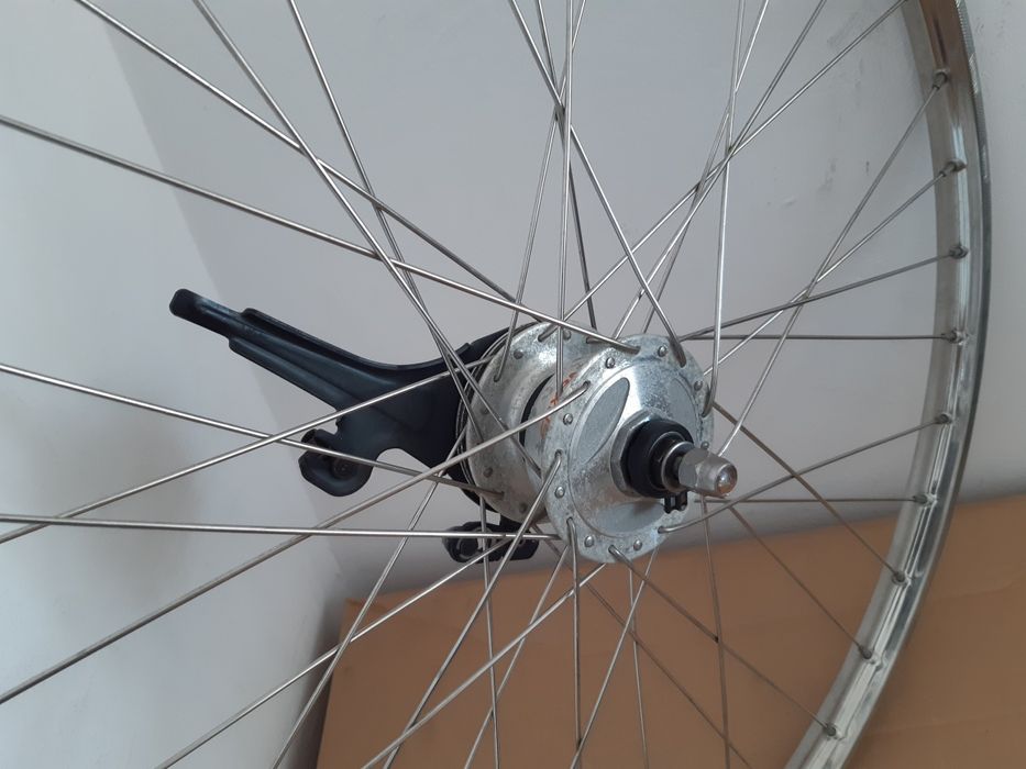 Koło Gazelle 28" 635 przód prądnica i hamulcem rolkowym Shimano Nexus