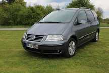 VW SHARAN dobre wyposażenie warte uwagi