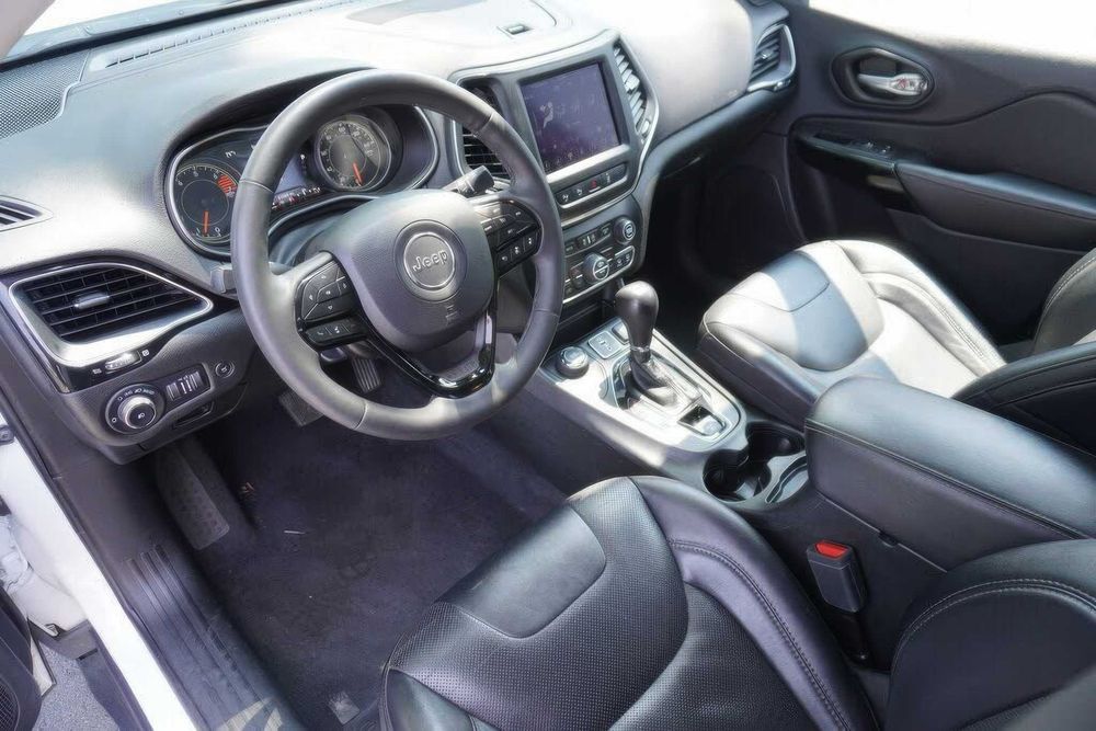Jeep Cherokee Altitude      2023