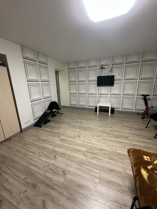 Продам 3-х кімнатну квартиру (по сертифікату)