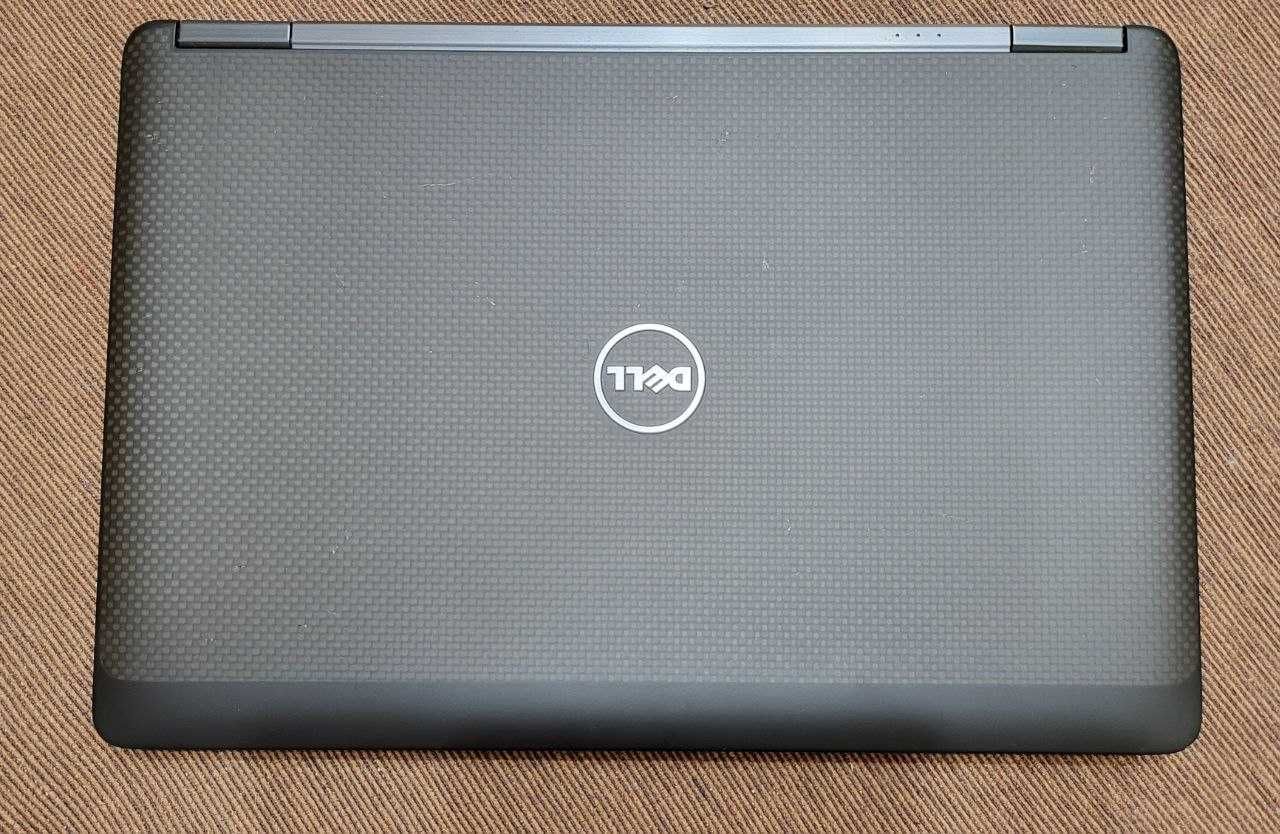 DELL Latitude E7250 Под ремонт либо на детали i5 5300U/4ГБ ОЗУ/ССД 0ГБ