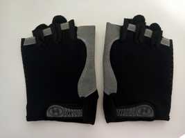 Перчатки спортивные с открытыми пальцами размер L,XL