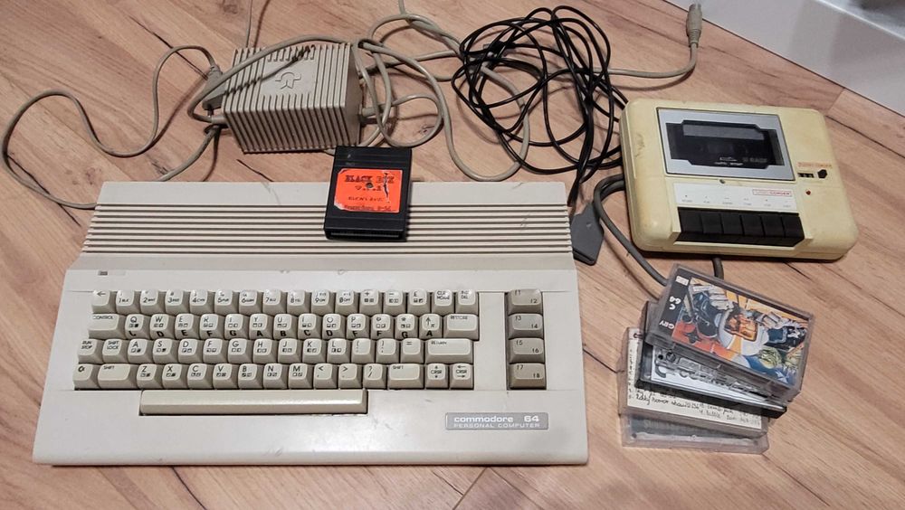 Komputer retro Commodore c64