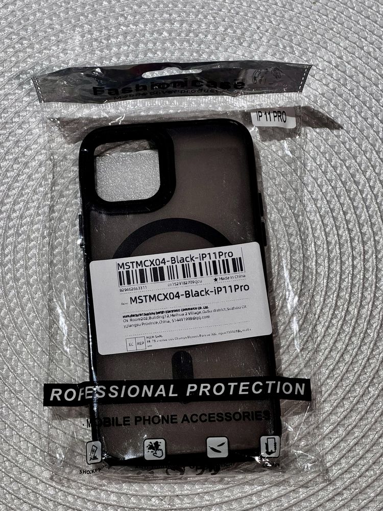 Iphone 11 pro etui czarne przezroczyste