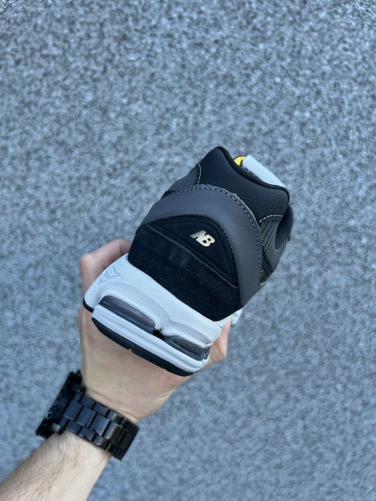 Чоловічі кросівки нб New Balance 2002r m2002rvg