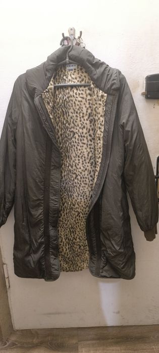 Отдам бесплатно женские вещи