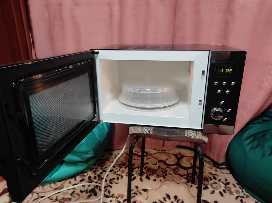 Мікрохвильовка б/у,  "Marshall MW7231-GSD"